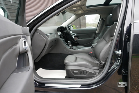 Aero Xwd Saloon 2.8 Automatic Petrol