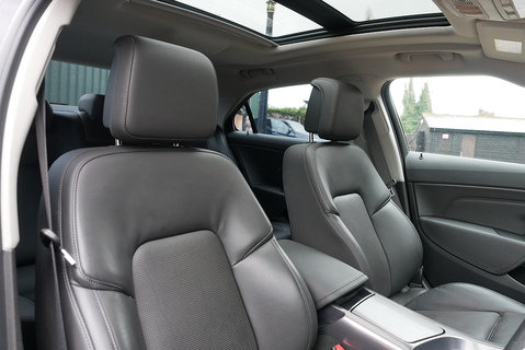 Aero Xwd Saloon 2.8 Automatic Petrol