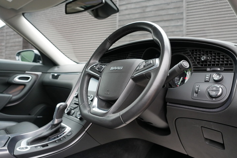 Aero Xwd Saloon 2.8 Automatic Petrol