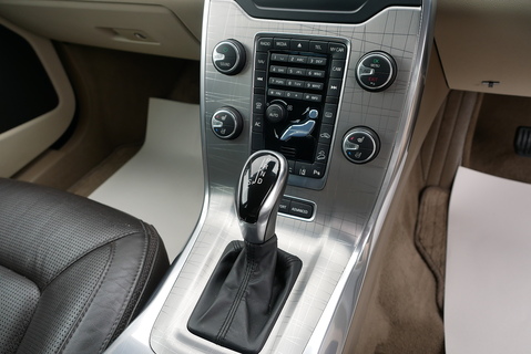 T6 POLESTAR SE LUX AWD Estate 3.0 Automatic Petrol