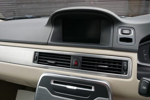 T6 POLESTAR SE LUX AWD Estate 3.0 Automatic Petrol