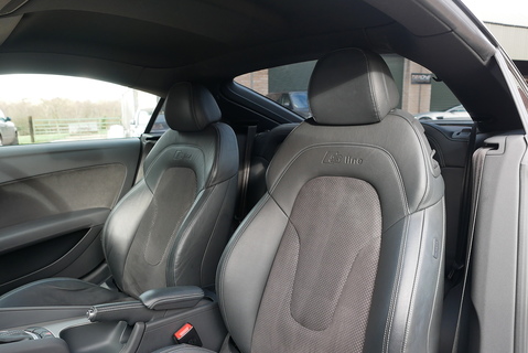 Audi TT 1.8i TFSI Coupe S-Tronic Automatic (Stunning Cherished Example)