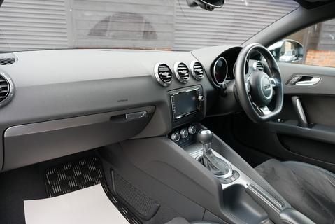 Audi TT 1.8i TFSI Coupe S-Tronic Automatic (Stunning Cherished Example)