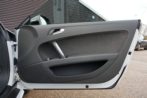 Audi TT 1.8i TFSI Coupe S-Tronic Automatic (Stunning Cherished Example)