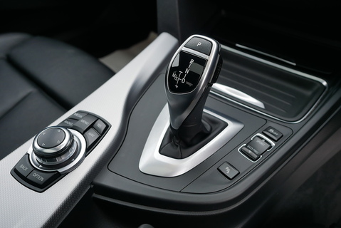 3.0 330d M Sport Saloon 4dr Diesel Auto xDrive Euro 5 (s/s) (258 ps)