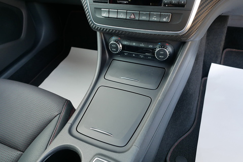 A250 SPORT 4Matic AMG Line Hatchback 2.0 Automatic Petrol