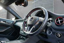 Mercedes-Benz A-Class A250 SPORT 4Matic AMG Line 