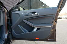 Mercedes-Benz A-Class A250 SPORT 4Matic AMG Line 