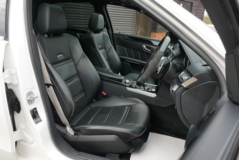 Mercedes-Benz E63 AMG S 5.5 V8 BiTurbo Saloon MCT Automatic (Pan Roof, Ceramic Brakes, Comfort and Dynamic Seats +++)