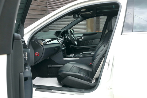 Mercedes-Benz E63 AMG S 5.5 V8 BiTurbo Saloon MCT Automatic (Pan Roof, Ceramic Brakes, Comfort and Dynamic Seats +++)