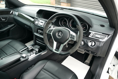 Mercedes-Benz E63 AMG S 5.5 V8 BiTurbo Saloon MCT Automatic (Pan Roof, Ceramic Brakes, Comfort and Dynamic Seats +++)