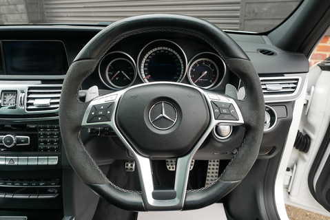 Mercedes-Benz E63 AMG S 5.5 V8 BiTurbo Saloon MCT Automatic (Pan Roof, Ceramic Brakes, Comfort and Dynamic Seats +++)