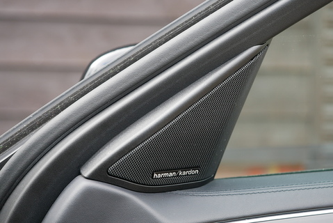 Mercedes-Benz E63 AMG S 5.5 V8 BiTurbo Saloon MCT Automatic (Pan Roof, Ceramic Brakes, Comfort and Dynamic Seats +++)