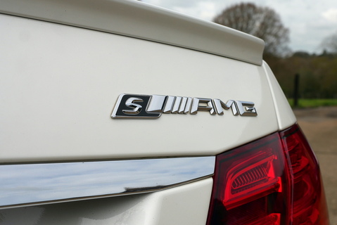 Mercedes-Benz E63 AMG S 5.5 V8 BiTurbo Saloon MCT Automatic (Pan Roof, Ceramic Brakes, Comfort and Dynamic Seats +++)