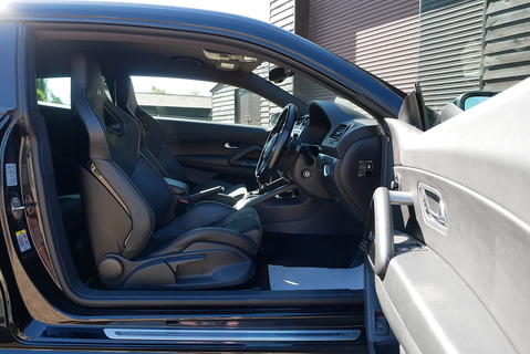 R 2.0 TSI RECARO EDITION DSG Auto Coupe 2.0 Semi Auto Petrol