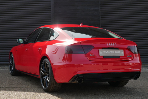 Sportback 2.0 TFSI Quattro S Line Black Edition PLUS Hatchback 2.0 Semi Auto Petrol