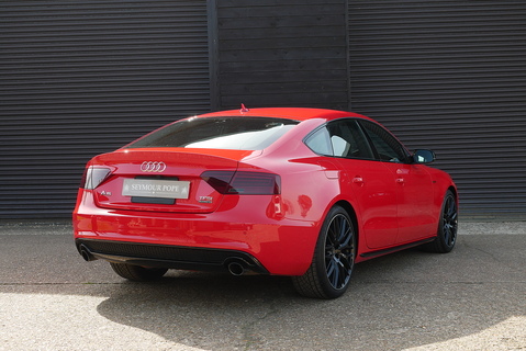 Sportback 2.0 TFSI Quattro S Line Black Edition PLUS Hatchback 2.0 Semi Auto Petrol