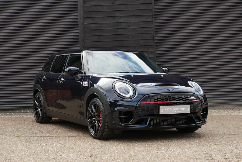 MINI 2.0 Clubman John Cooper Works ALL4 Estate Automatic (Pano Roof, Head Up, HK Sound, Digital Cockpit, Rev Camera +++)