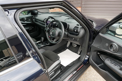 MINI 2.0 Clubman John Cooper Works ALL4 Estate Automatic (Pano Roof, Head Up, HK Sound, Digital Cockpit, Rev Camera +++)