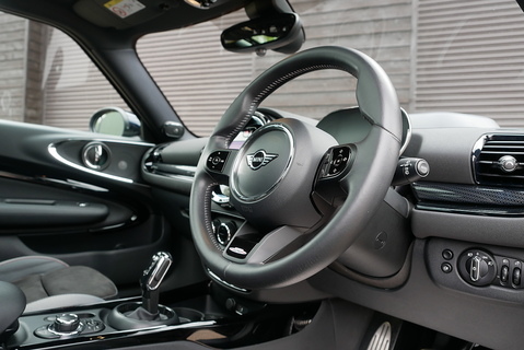 MINI 2.0 Clubman John Cooper Works ALL4 Estate Automatic (Pano Roof, Head Up, HK Sound, Digital Cockpit, Rev Camera +++)