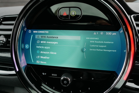 MINI 2.0 Clubman John Cooper Works ALL4 Estate Automatic (Pano Roof, Head Up, HK Sound, Digital Cockpit, Rev Camera +++)