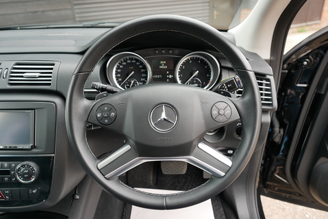 R350 SE 4matic 7 G-Tronic Estate 3.5 Automatic Petrol