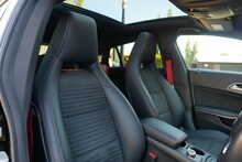 Mercedes-Benz CLA CLA 250 4Matic AMG SPORT 
