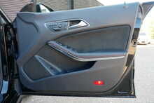 Mercedes-Benz CLA CLA 250 4Matic AMG SPORT 