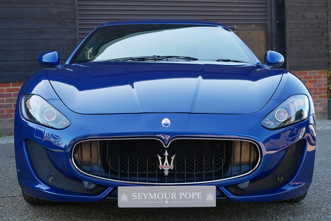 Maserati Granturismo 4.7 V8 Sport Coupe Automatic (Special Order Paint, Carbon Pack Evo 2, Alcantara Pack ++)