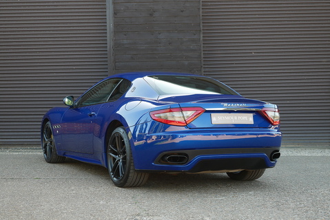 Maserati Granturismo 4.7 V8 Sport Coupe Automatic (Special Order Paint, Carbon Pack Evo 2, Alcantara Pack ++)