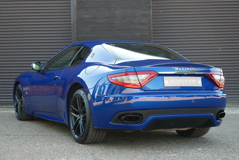 Maserati Granturismo 4.7 V8 Sport Coupe Automatic (Special Order Paint, Carbon Pack Evo 2, Alcantara Pack ++)