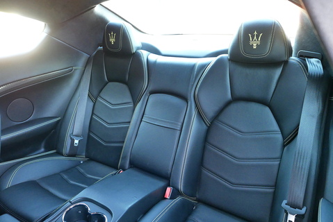 Maserati Granturismo 4.7 V8 Sport Coupe Automatic (Special Order Paint, Carbon Pack Evo 2, Alcantara Pack ++)