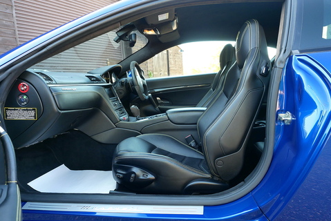 Maserati Granturismo 4.7 V8 Sport Coupe Automatic (Special Order Paint, Carbon Pack Evo 2, Alcantara Pack ++)