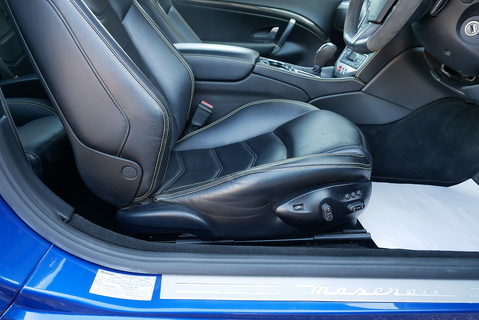 Maserati Granturismo 4.7 V8 Sport Coupe Automatic (Special Order Paint, Carbon Pack Evo 2, Alcantara Pack ++)