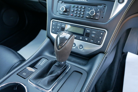 Maserati Granturismo 4.7 V8 Sport Coupe Automatic (Special Order Paint, Carbon Pack Evo 2, Alcantara Pack ++)
