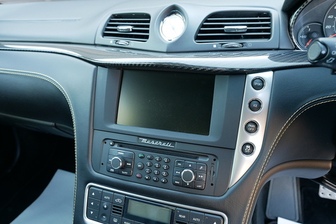 Maserati Granturismo 4.7 V8 Sport Coupe Automatic (Special Order Paint, Carbon Pack Evo 2, Alcantara Pack ++)