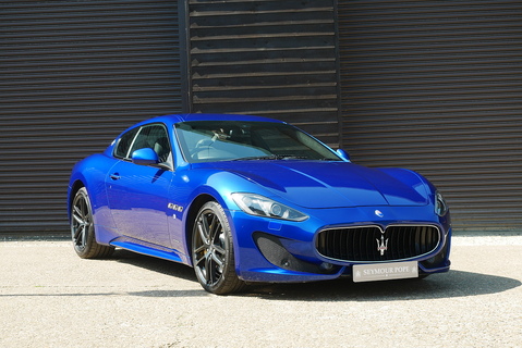 Maserati Granturismo 4.7 V8 Sport Coupe Automatic (Special Order Paint, Carbon Pack Evo 2, Alcantara Pack ++)