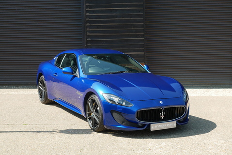 Maserati Granturismo 4.7 V8 Sport Coupe Automatic (Special Order Paint, Carbon Pack Evo 2, Alcantara Pack ++)