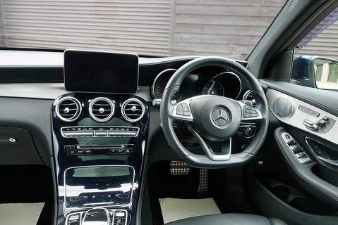 GLC 250 4Matic AMG Line Premium Plus Estate 2.0 Automatic Petrol
