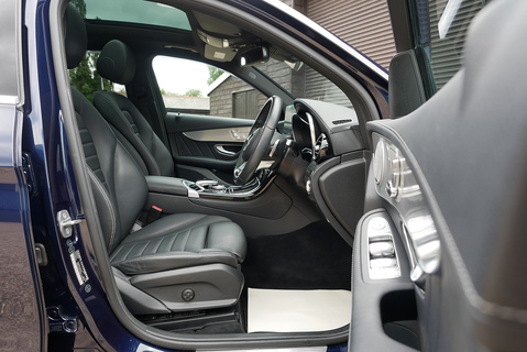 GLC 250 4Matic AMG Line Premium Plus Estate 2.0 Automatic Petrol
