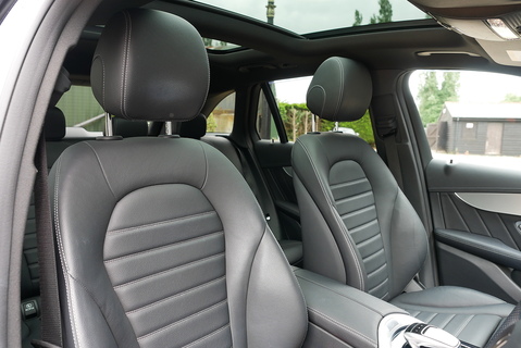GLC 250 4Matic AMG Line Premium Plus Estate 2.0 Automatic Petrol