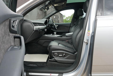 3.0 TFSi Quattro S Line Estate 3.0 Automatic Petrol