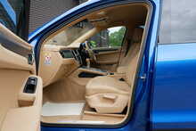 Porsche Macan 2.0T AWD PDK Automatic 