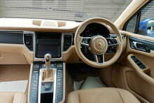 Porsche Macan 2.0T AWD PDK Automatic 