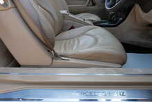 Mercedes-Benz SL SL320 