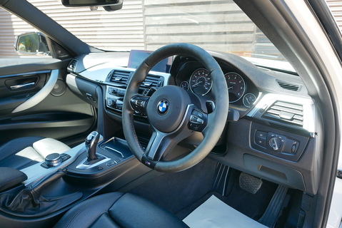 BMW F30 330d M-Sport Saloon xDrive Saloon Automatic (M Plus Pack, Adaptive M Suspension, Head Up, HK Sound, Pro Nav Plus, CarPlay ++)
