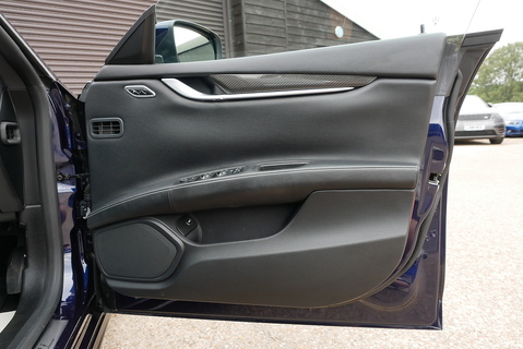 3.0D V6 Saloon 4dr Diesel ZF Euro 5 (s/s) (275 ps)
