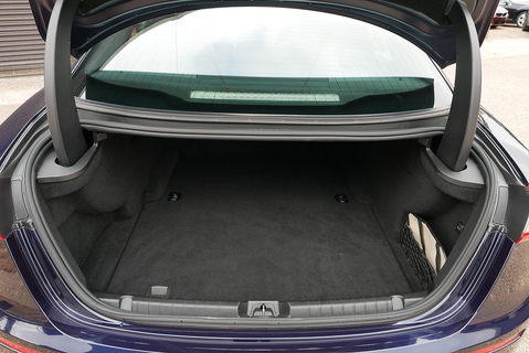 3.0D V6 Saloon 4dr Diesel ZF Euro 5 (s/s) (275 ps)