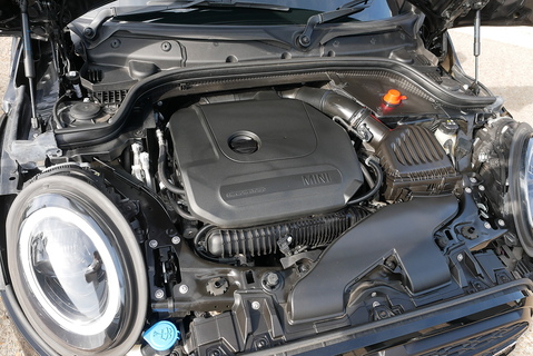 2.0 Cooper S Sport Hatchback 3dr Petrol Steptronic Euro 6 (s/s) (178 ps)