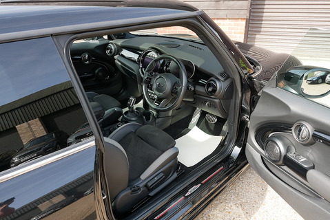 2.0 Cooper S Sport Hatchback 3dr Petrol Steptronic Euro 6 (s/s) (178 ps)